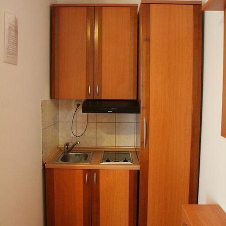 Apartments Tonimir Vodice Ruang foto