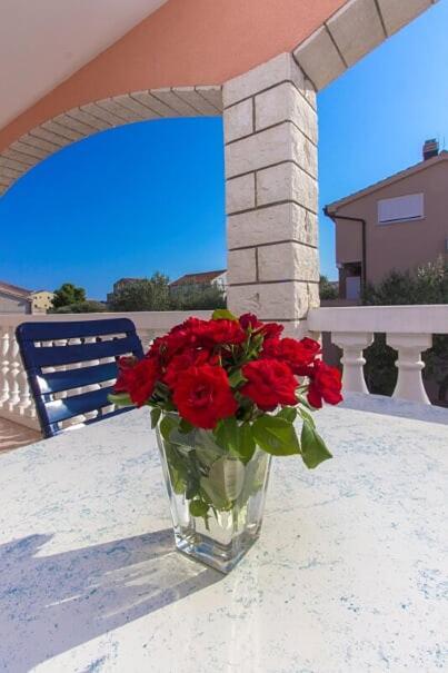 Apartments Tonimir Vodice Bagian luar foto