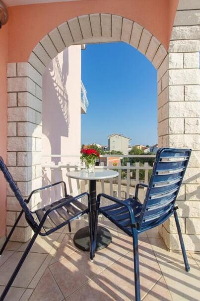 Apartments Tonimir Vodice Bagian luar foto